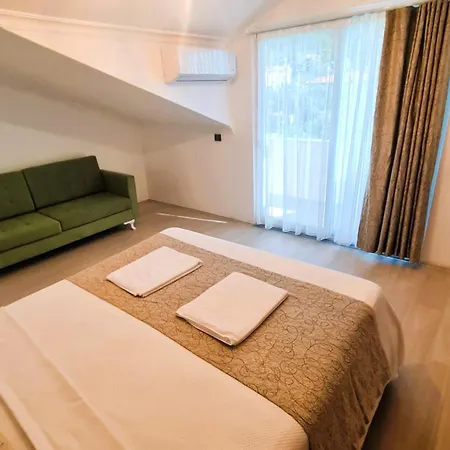 The Tulip Teras Apartmán