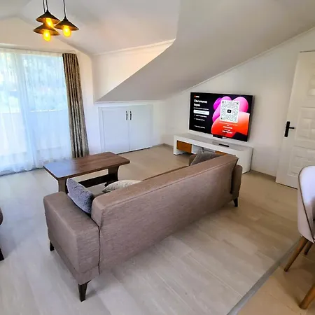 Apartment The Tulip Teras